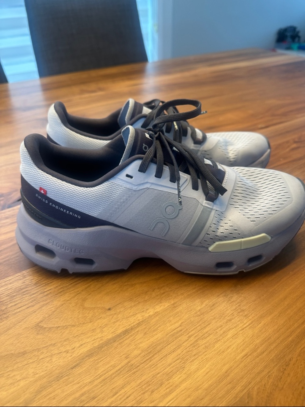 On Running women’s Lightweight Athletic Trainers - Light Grey with Black